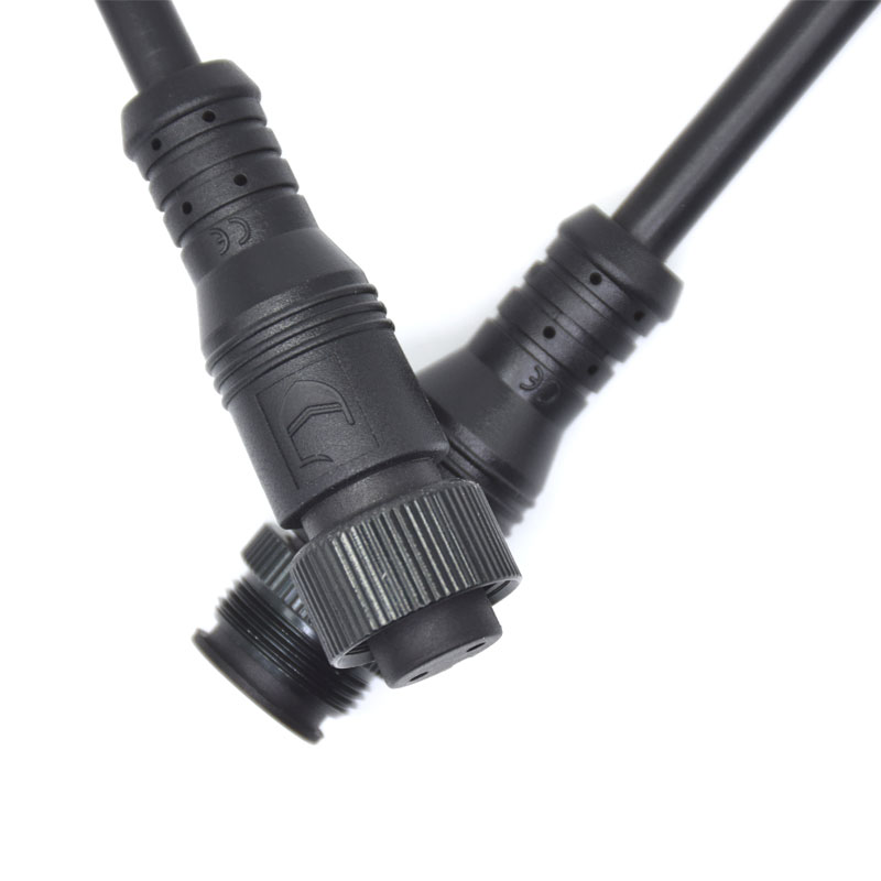 防水插頭廠家分析電器跟別的產(chǎn)品相關(guān)的